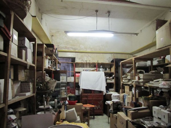 locale di sgombero in vendita a Carrara in zona Centro Città