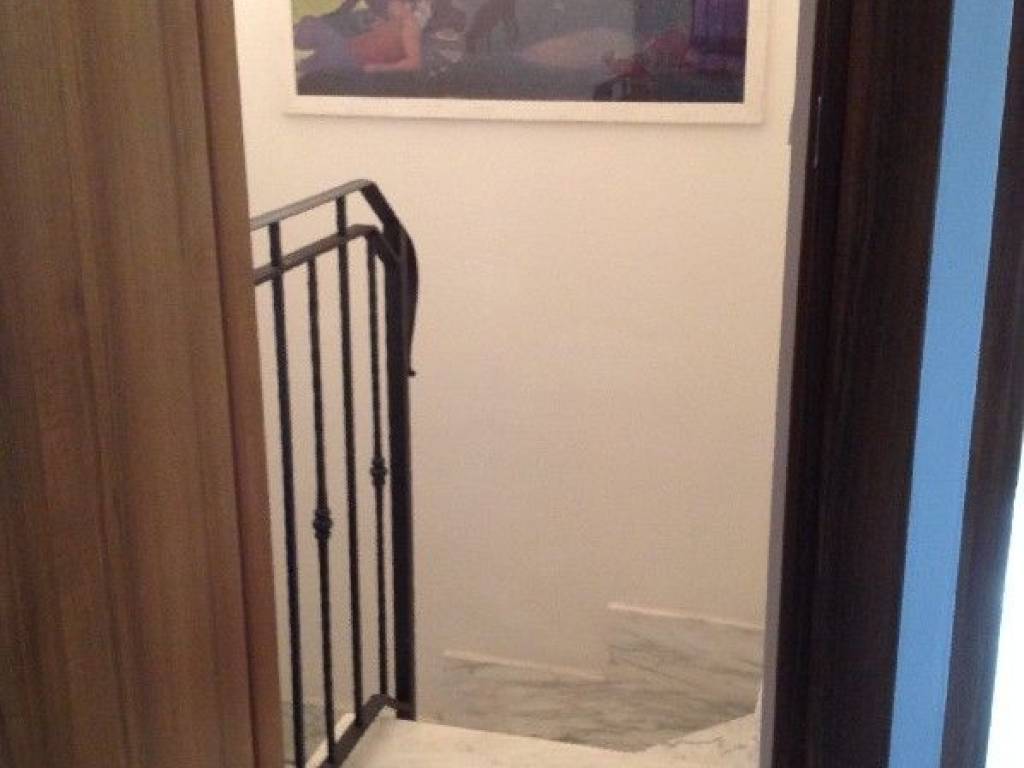 casa indipendente in vendita a Carrara in zona Avenza