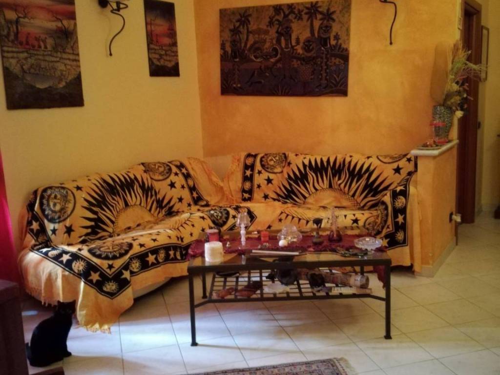 appartamento in vendita a Carrara in zona Gragnana