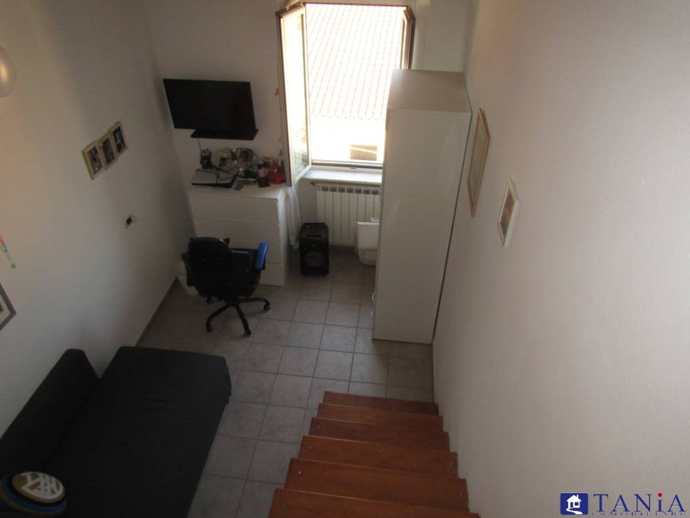 casa indipendente in vendita a Carrara in zona Avenza