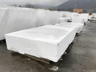 capannone in vendita a Carrara