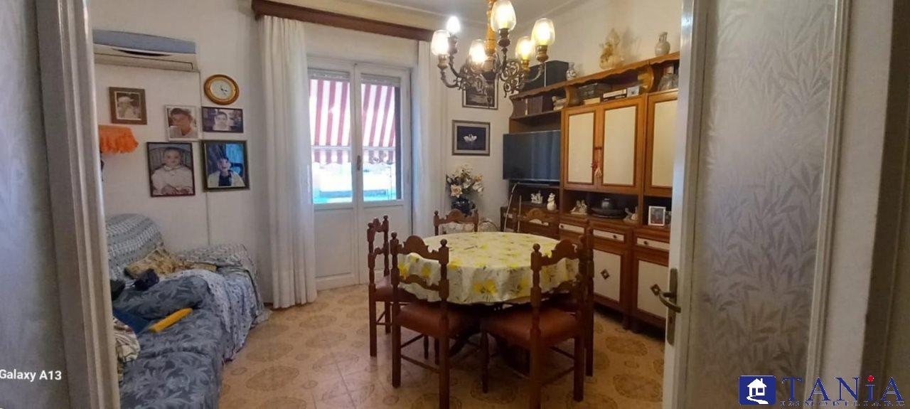 appartamento in vendita a Carrara in zona Avenza