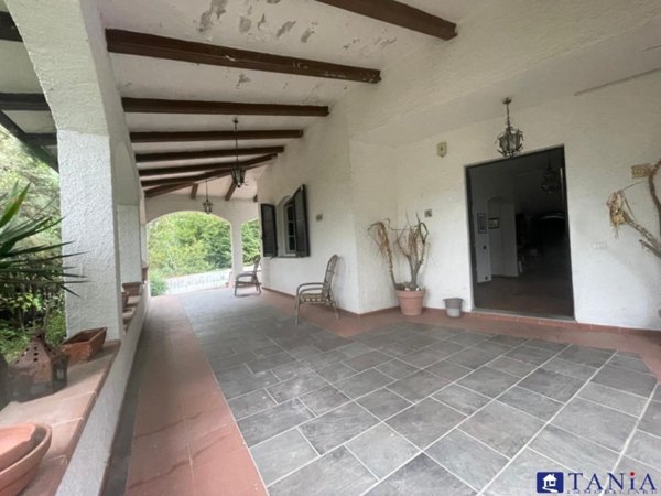casa indipendente in vendita a Carrara in zona Marina di Carrara