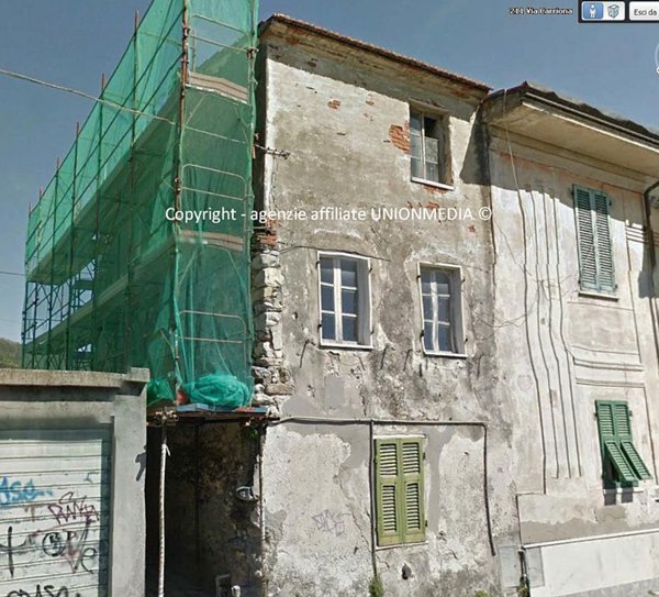 casa indipendente in vendita a Carrara in zona Stadio