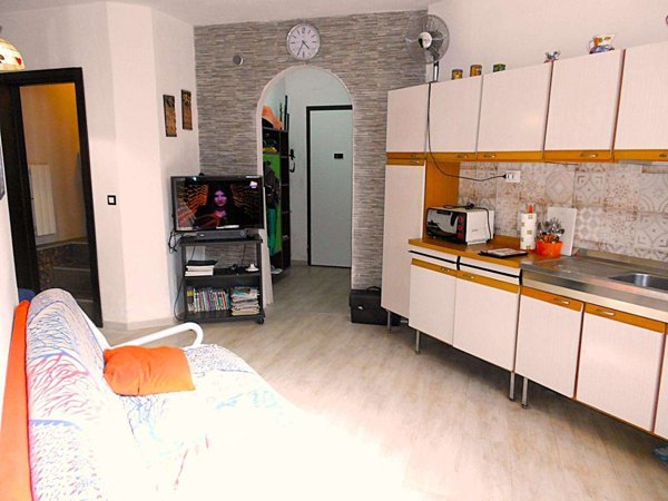 appartamento in vendita a Carrara in zona Marina di Carrara
