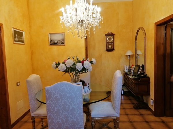 casa indipendente in vendita a Carrara in zona Fossone