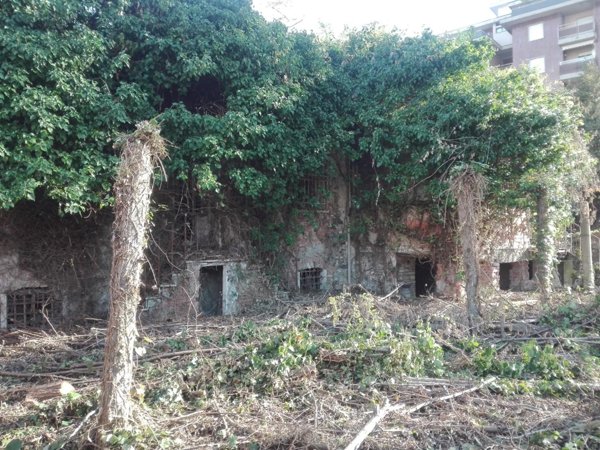 casa indipendente in vendita a Carrara in zona Marina di Carrara