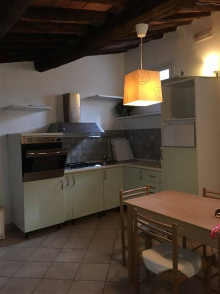 appartamento in vendita a Carrara in zona Centro Città