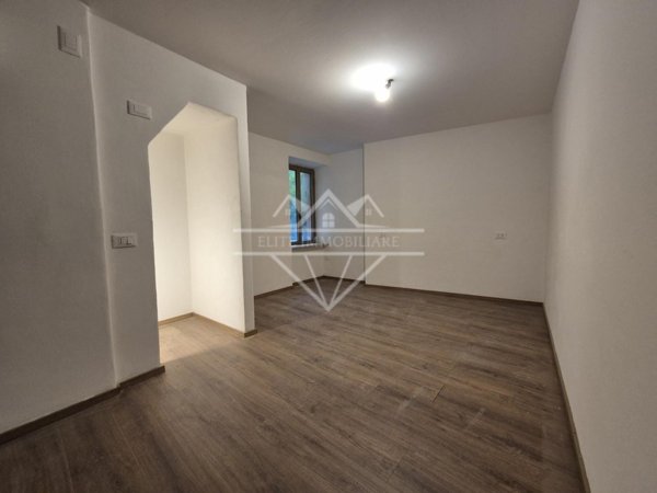 appartamento in vendita a Carrara in zona Avenza