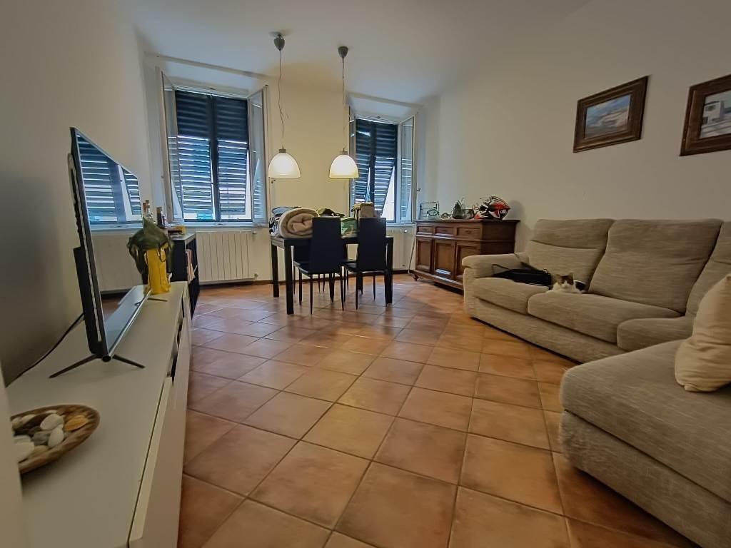 appartamento in vendita a Carrara in zona Centro Città