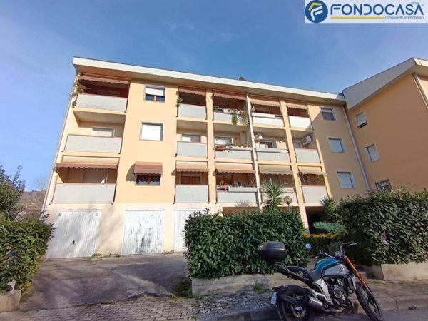 appartamento in vendita a Carrara in zona Nazzano