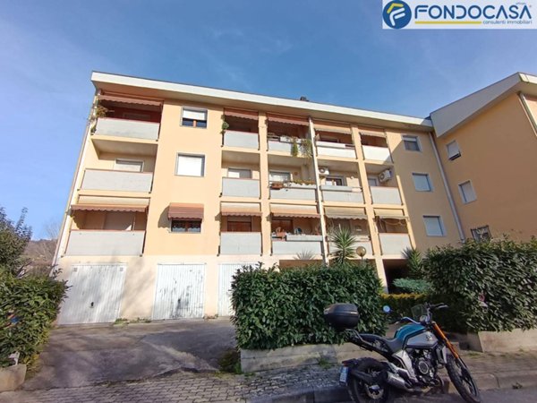 appartamento in vendita a Carrara in zona Bonascola