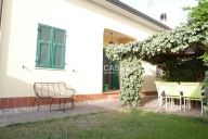 casa indipendente in vendita a Carrara in zona Fossone