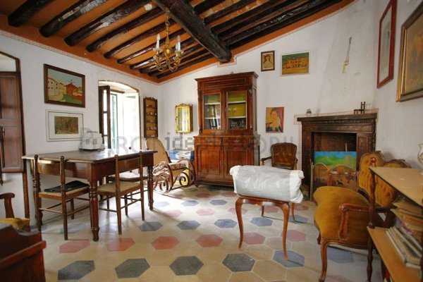 appartamento in vendita a Carrara in zona Centro Città