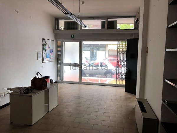 appartamento in vendita a Carrara in zona Avenza