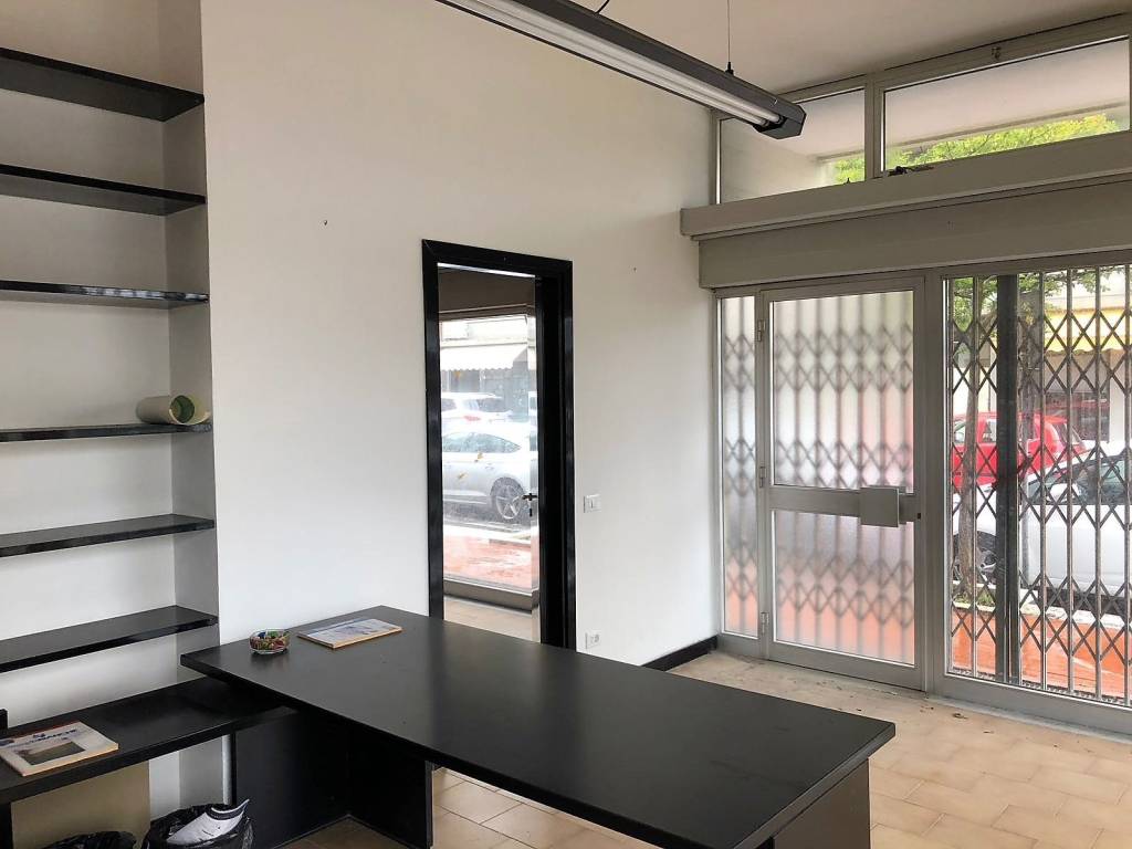 appartamento in vendita a Carrara in zona Avenza