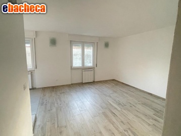 appartamento in vendita a Carrara in zona Marina di Carrara