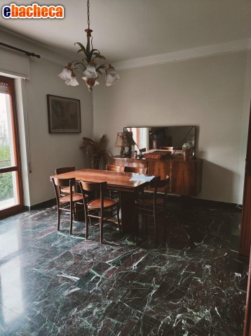 casa indipendente in vendita a Carrara in zona Stadio