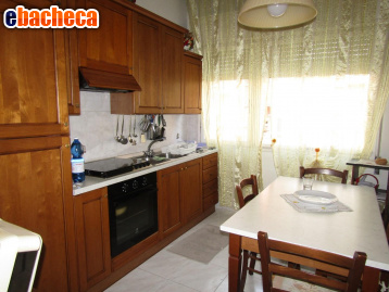 appartamento in vendita a Carrara in zona Bonascola