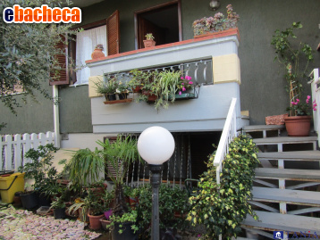 appartamento in vendita a Carrara in zona Avenza