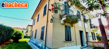 appartamento in vendita a Carrara in zona Fossola