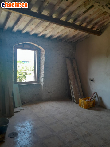 appartamento in vendita a Carrara in zona Avenza