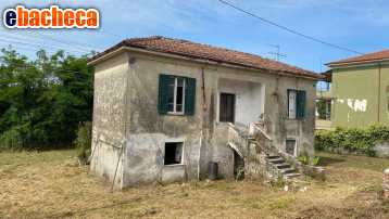 appartamento in vendita a Carrara in zona Avenza