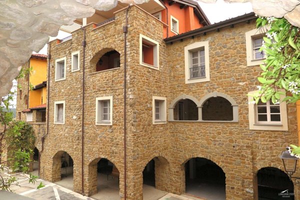 appartamento in vendita a Carrara