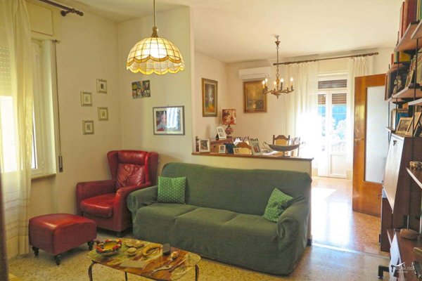 appartamento in vendita a Carrara