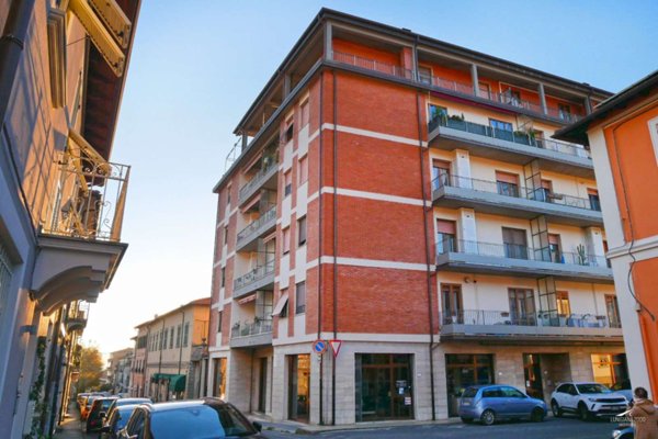 appartamento in vendita a Carrara