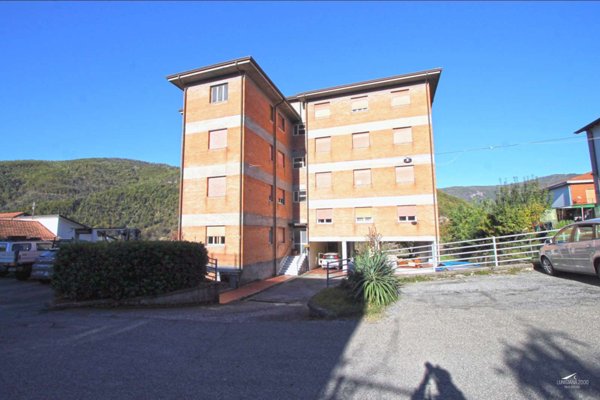 appartamento in vendita a Carrara