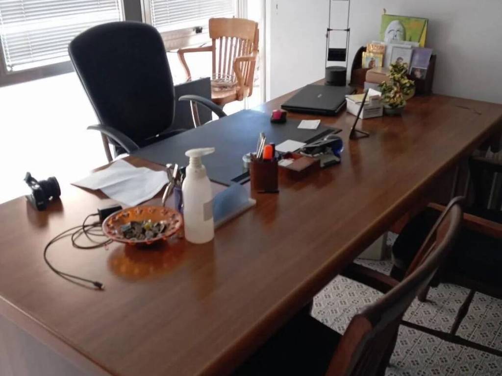 ufficio in vendita a Carrara in zona Marina di Carrara