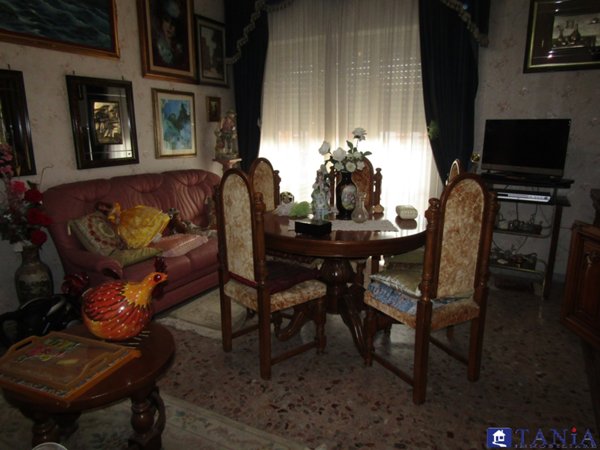 appartamento in vendita a Carrara in zona Marina di Carrara