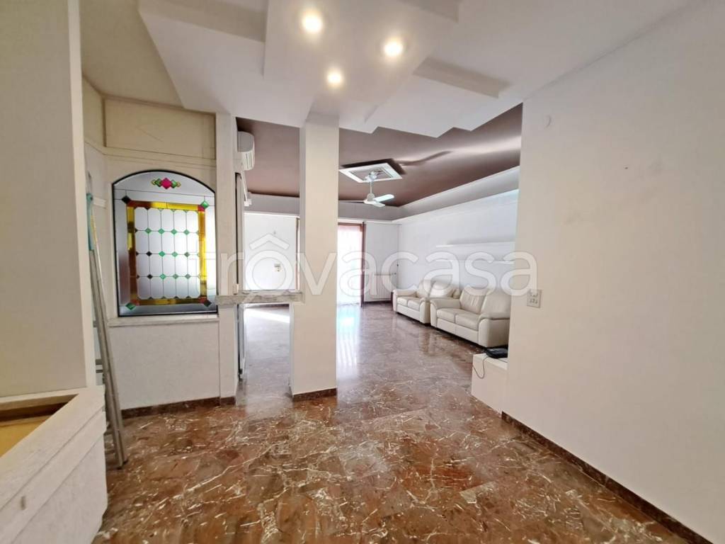 appartamento in vendita a Carrara in zona Avenza
