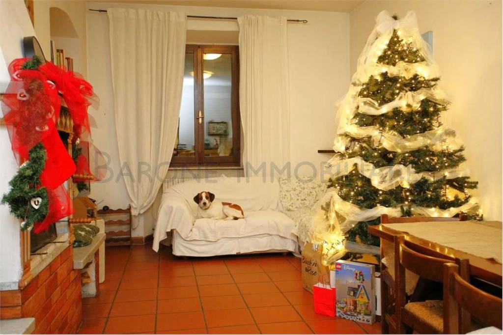 appartamento in vendita a Carrara in zona Centro Città