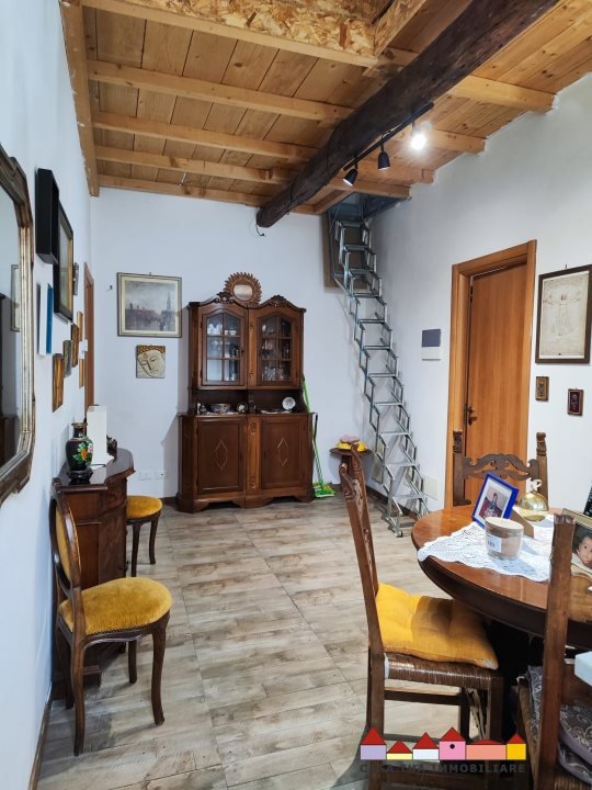 appartamento in vendita a Carrara in zona Centro Città