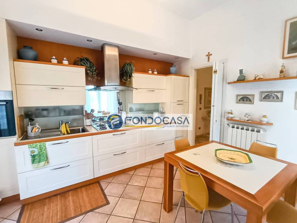 appartamento in vendita a Carrara