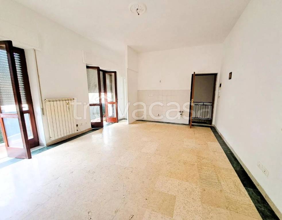 appartamento in vendita a Carrara in zona Marasio
