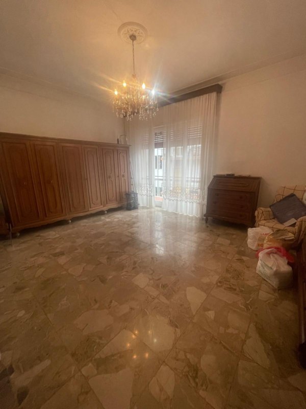 appartamento in vendita a Carrara in zona Fabbrica