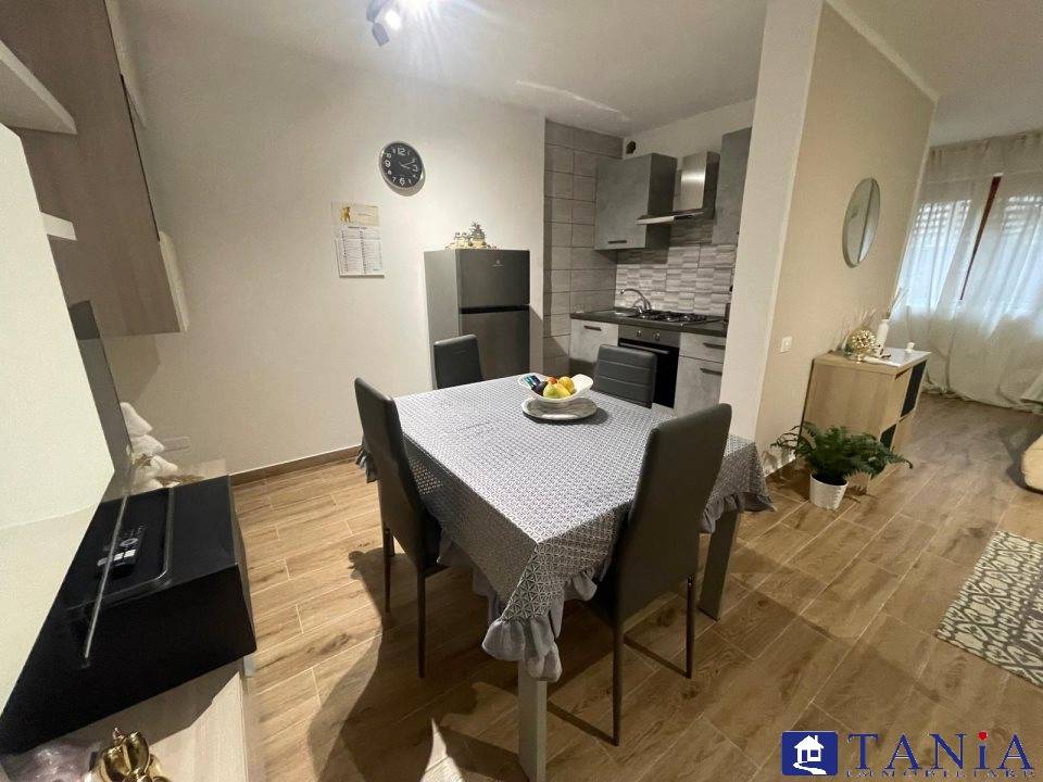 appartamento in vendita a Carrara in zona Marina di Carrara