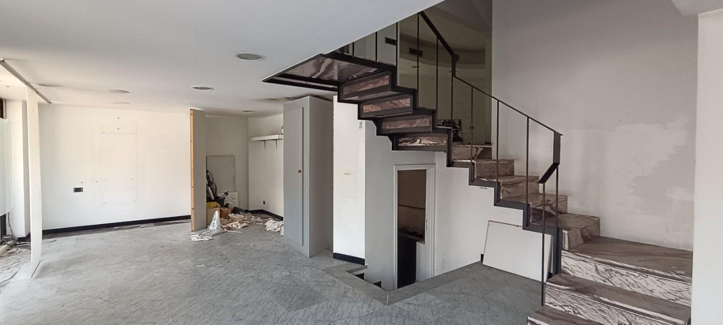 appartamento in vendita a Carrara in zona Marina di Carrara