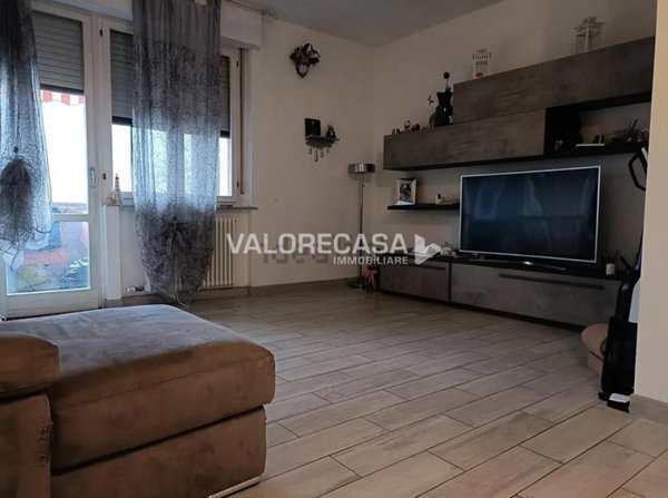 appartamento in vendita a Carrara in zona Avenza