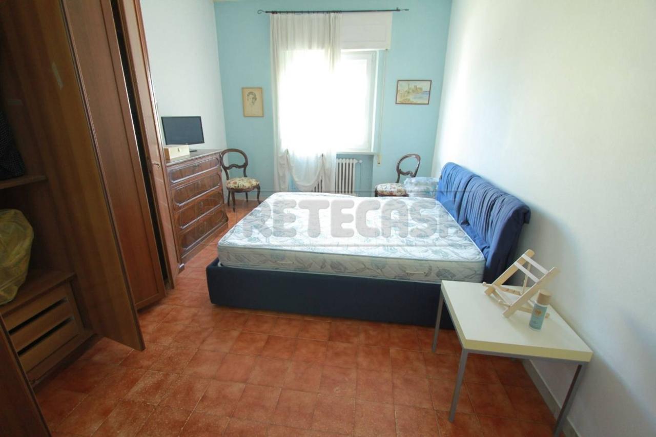 appartamento in vendita a Carrara in zona Marina di Carrara