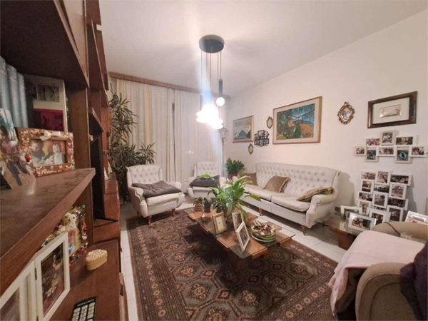 appartamento in vendita a Carrara in zona Avenza