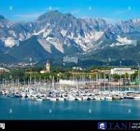 appartamento in vendita a Carrara in zona Centro Città