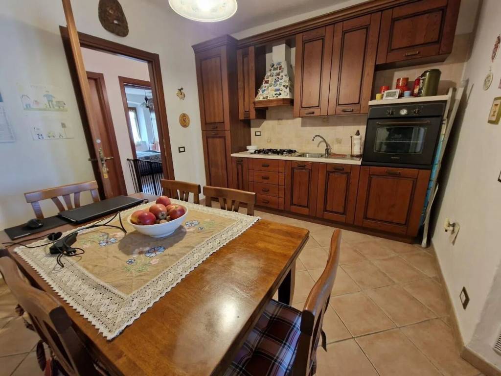 appartamento in vendita a Carrara in zona Centro Città