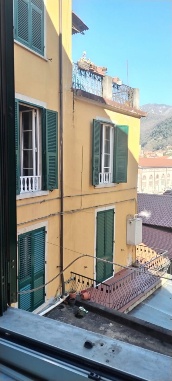 appartamento in vendita a Carrara in zona Centro Città