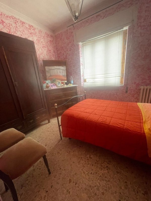 appartamento in vendita a Carrara in zona Avenza