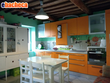 appartamento in vendita a Carrara in zona Avenza