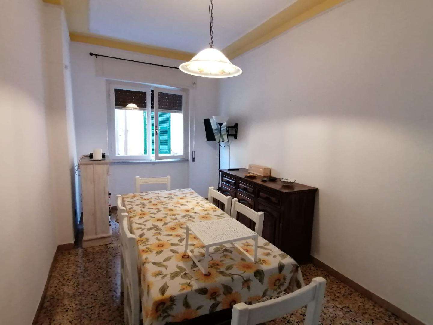 appartamento in vendita a Carrara in zona Centro Città